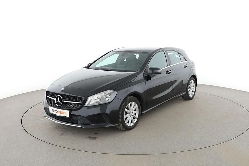 Gebraucht Mercedes A180 Style 122 PS (89 kW) 2016 Limousine