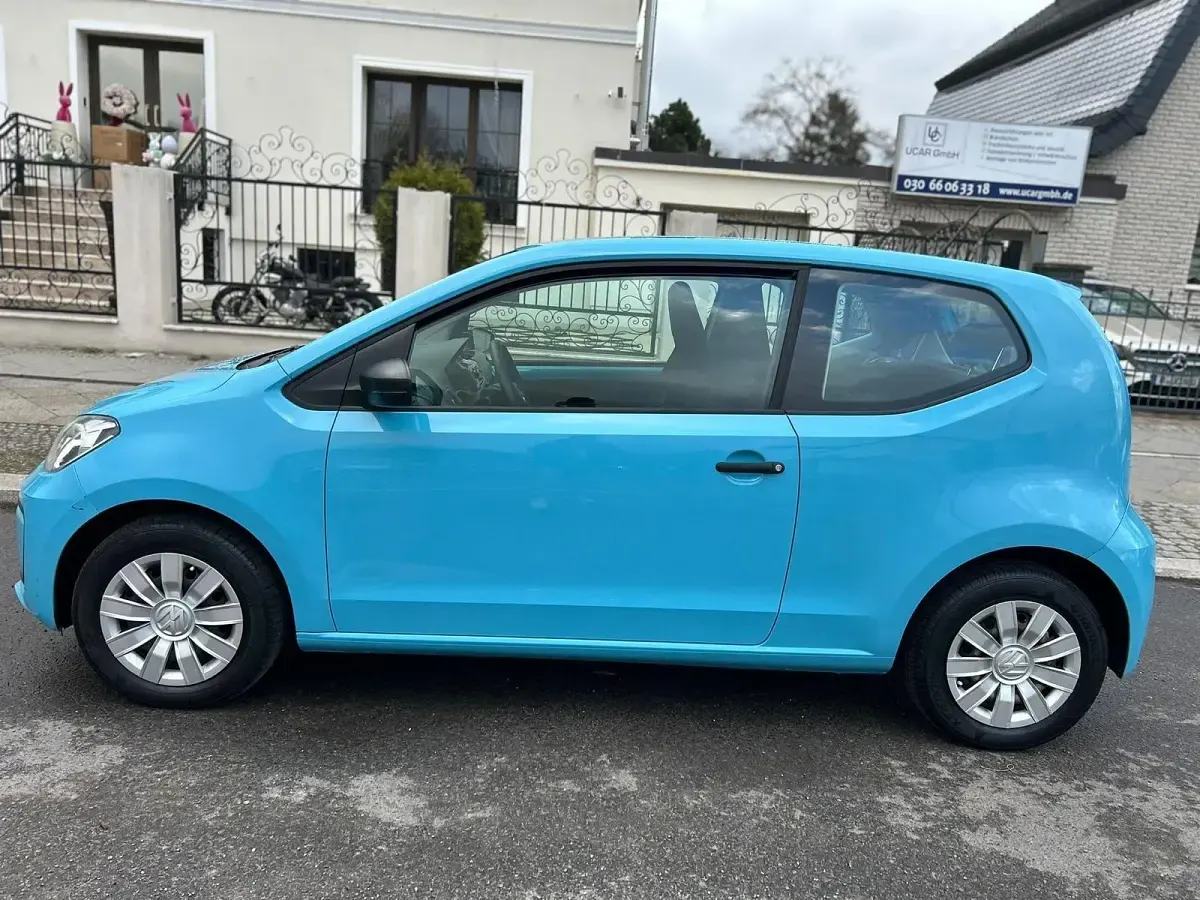 Usata VW up! 60 CV (44 kW) 2018 Blu Utilitaria