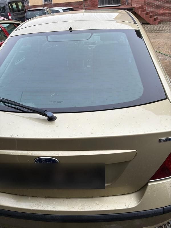 Gebraucht Ford Mondeo 130 PS (95 kW) 2006 Gold Limousine