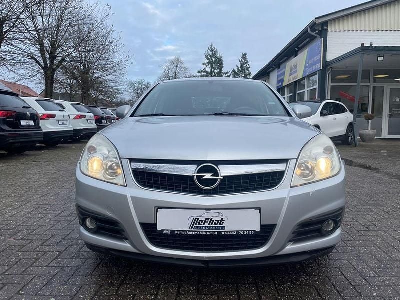 Gebraucht Opel Vectra Edition 155 PS (114 kW) 2006 Silber Limousine
