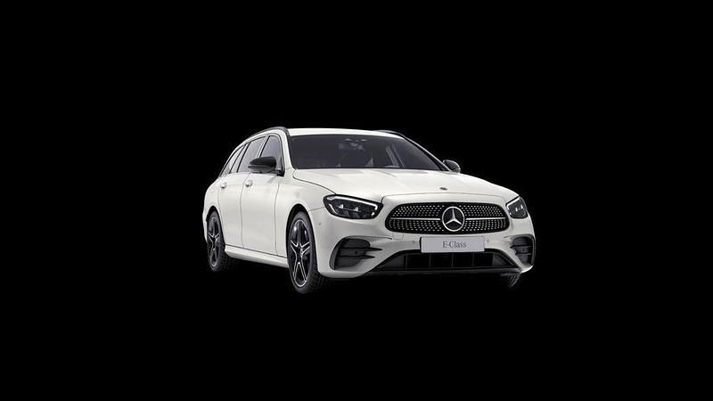 Weiß Gebraucht 2022 Mercedes E300 AMG Limousine | 41.999 € (Fairer Preis) - Bild 1/2