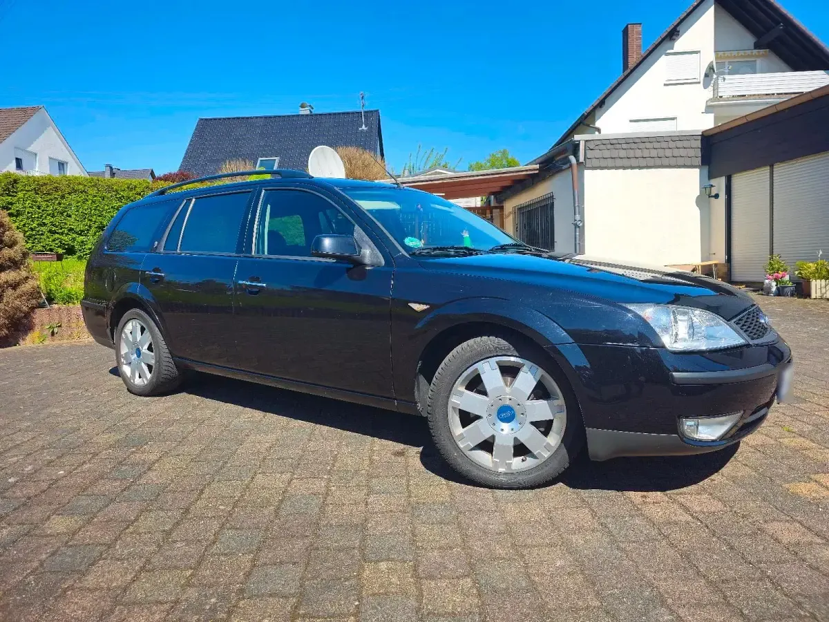 Gebraucht Ford Mondeo Ghia 155 PS (114 kW) 2006 Schwarz Kombi