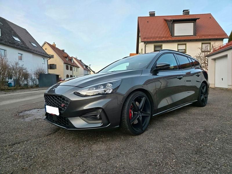 Gebraucht Ford Focus ST 280 PS (205 kW) 2020 Grau Kombi