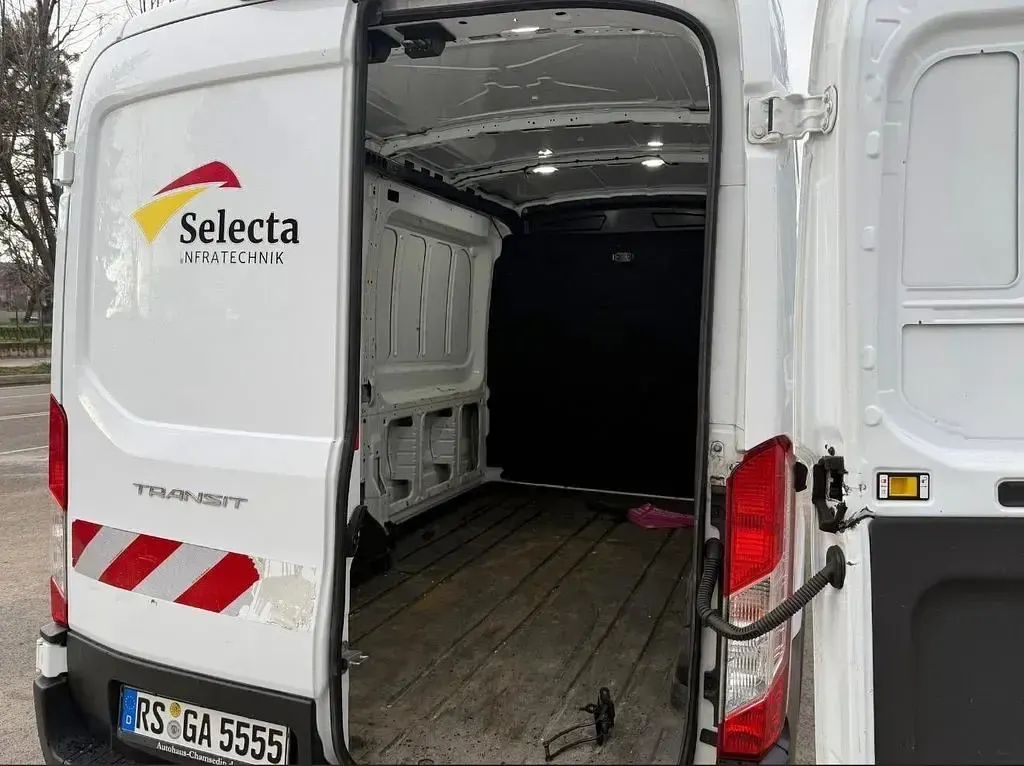 Używany Ford Transit 133 KM (97 kW) 2020 Biały Minivan