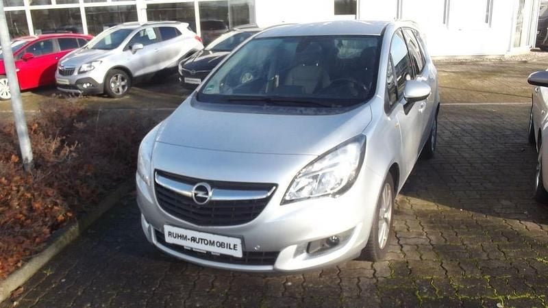 Gebraucht Opel Meriva Style 140 PS (102 kW) 2015 Silber Van / Kleinbus