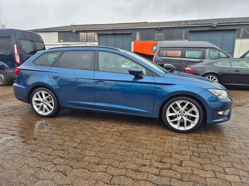 Gebraucht Seat Leon FR 150 PS (110 kW) 2015 Blau Limousine