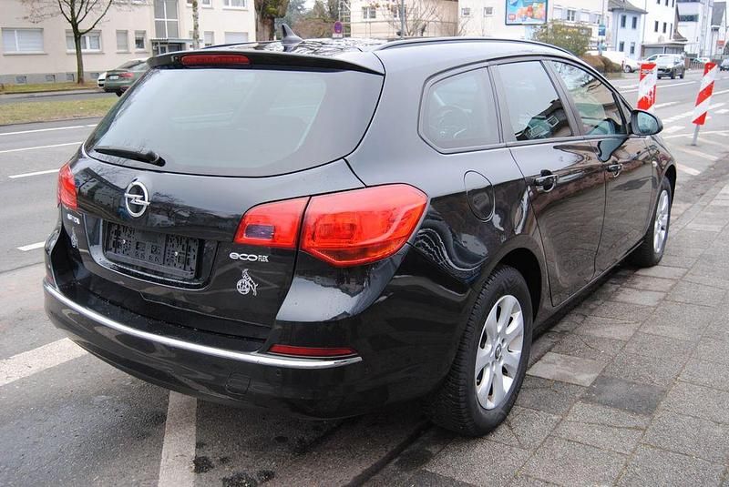 Gebraucht Opel Astra Style 110 PS (80 kW) 2016 Schwarz Kombi