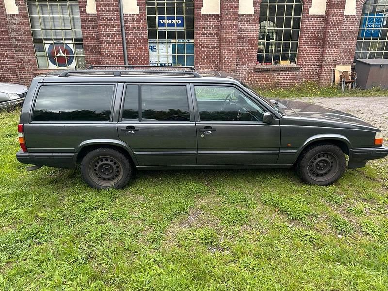 Grau Gebraucht 1995 Volvo 940 Kombi | 3.500 € - Bild 1/4
