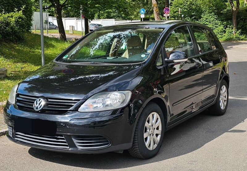Schwarz Gebraucht 2007 VW Golf Plus Comfortline Van / Kleinbus | 2.500 € (Fairer Preis) - Bild 1/4