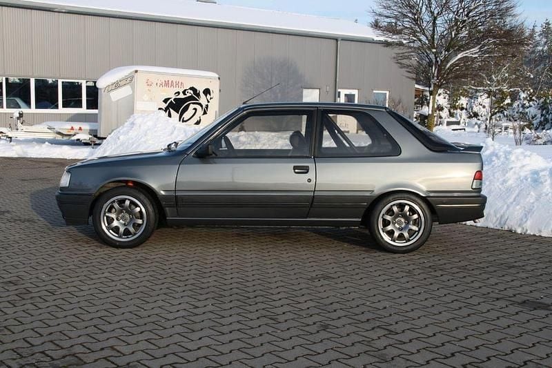 Gebraucht Peugeot 309 GTi 147 PS (108 kW) 1993 Grau Kleinwagen