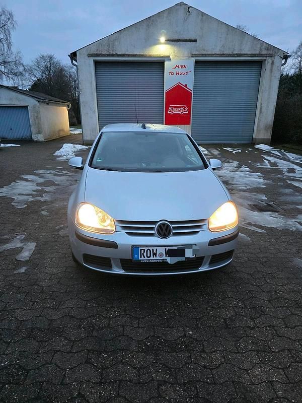 Silber Gebraucht 2005 VW Golf IV Kleinwagen | 1.600 € (Fairer Preis) - Bild 1/4