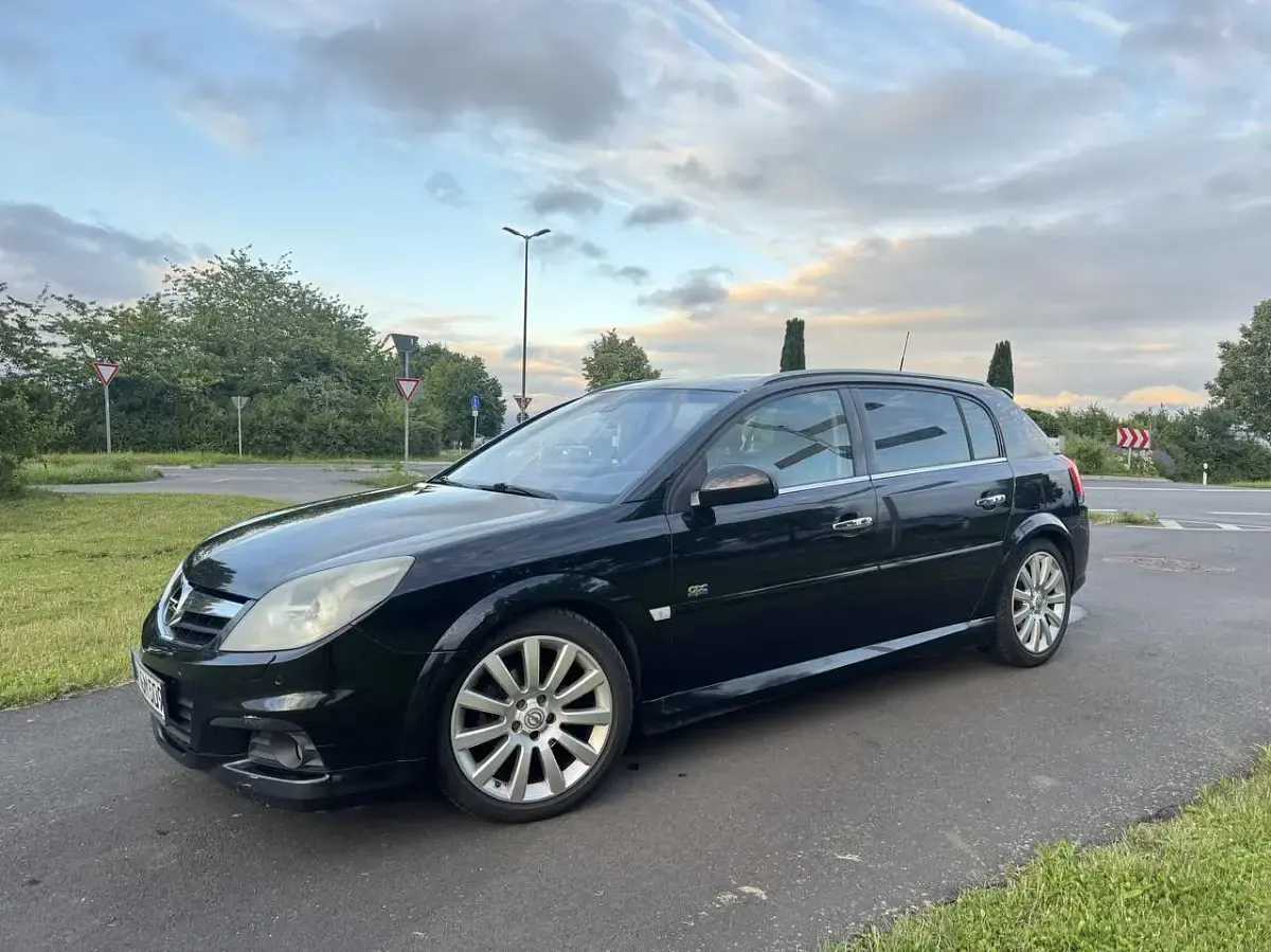 Gebraucht Opel Signum Cosmo 150 PS (110 kW) 2008 Kleinwagen