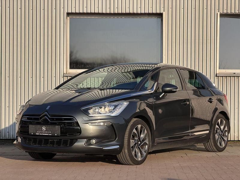 Gebraucht DS Automobiles DS5 156 PS (114 kW) 2016 Grau Kleinwagen