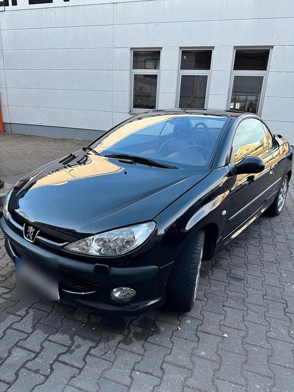 Schwarz Gebraucht 2002 Peugeot 206 CC Cabrio | 700 € - Bild 1/4