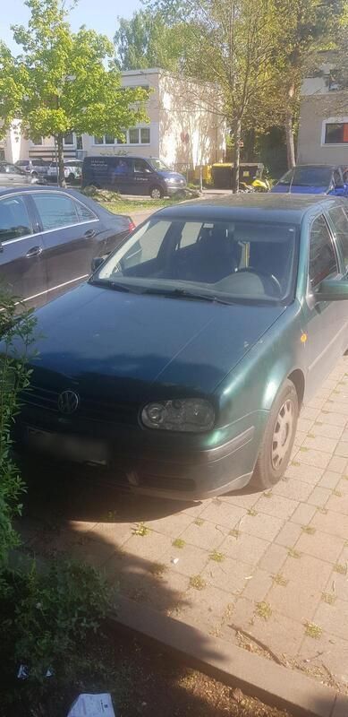 Grün Gebraucht 1999 VW Golf IV Kleinwagen | 850 € (Superpreis) - Bild 1/4