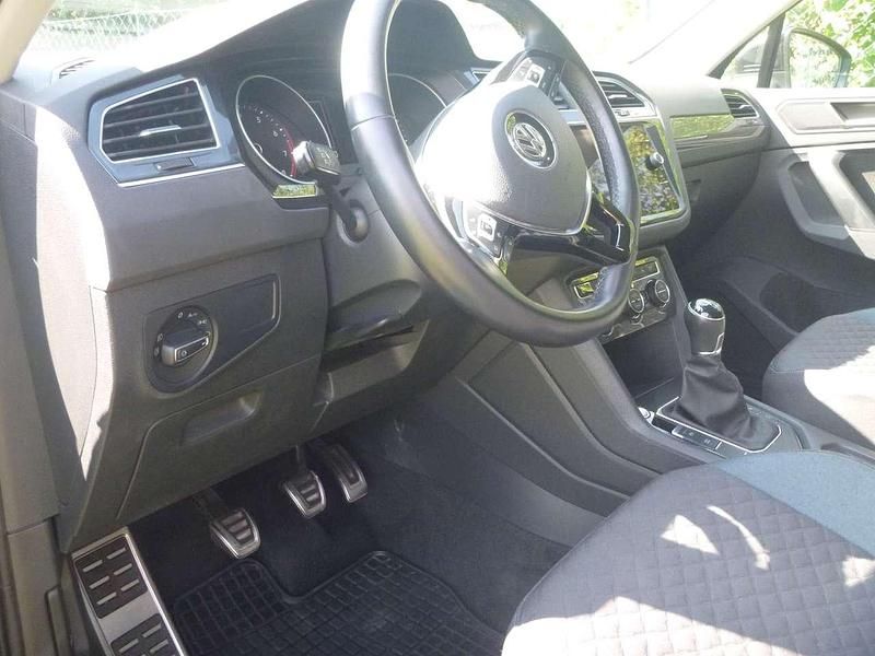 Gebraucht VW Tiguan Comfortline 150 PS (110 kW) 2019 Blau SUV