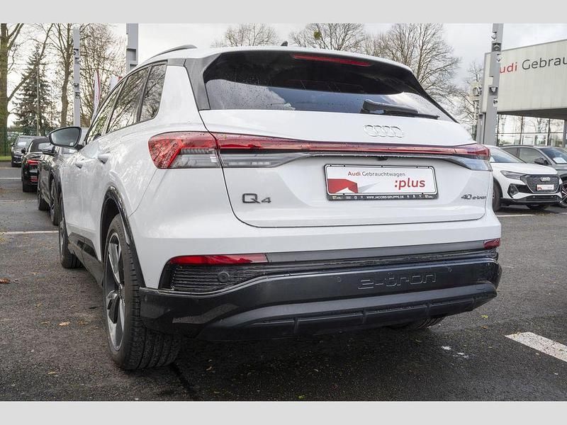Gebraucht Audi Q4 e-tron S-Line 150 kW (204 PS) 2022 Weiß SUV