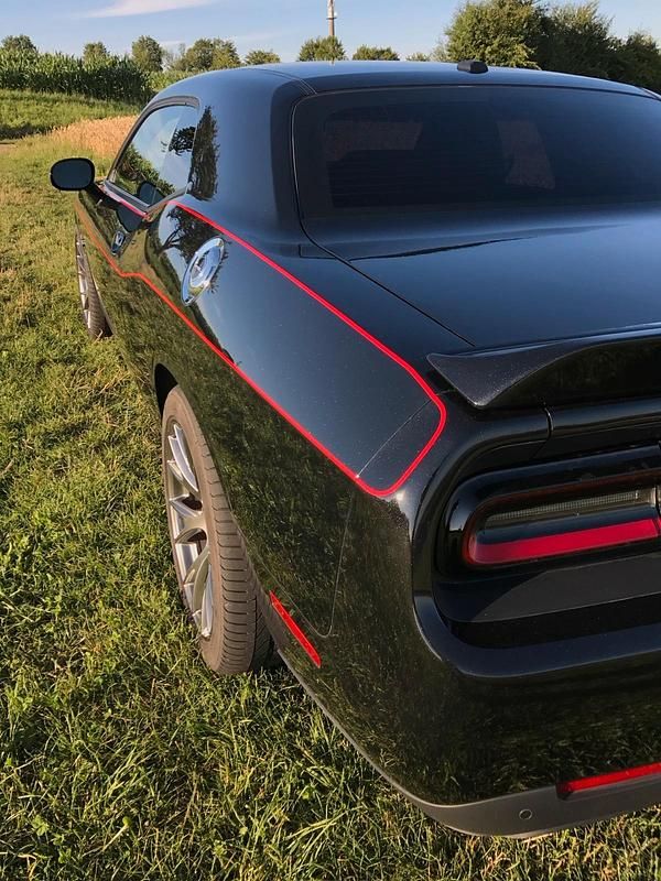 Second-hand Dodge Challenger 492 CP (361 kW) 2015 Negru Coupe