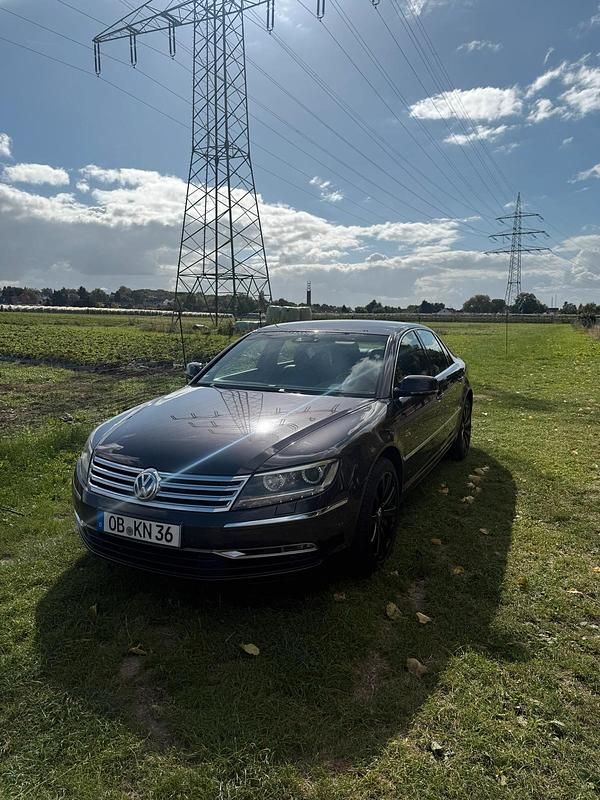 Braun Gebraucht 2010 VW Phaeton Limousine | 6.700 € - Bild 1/4