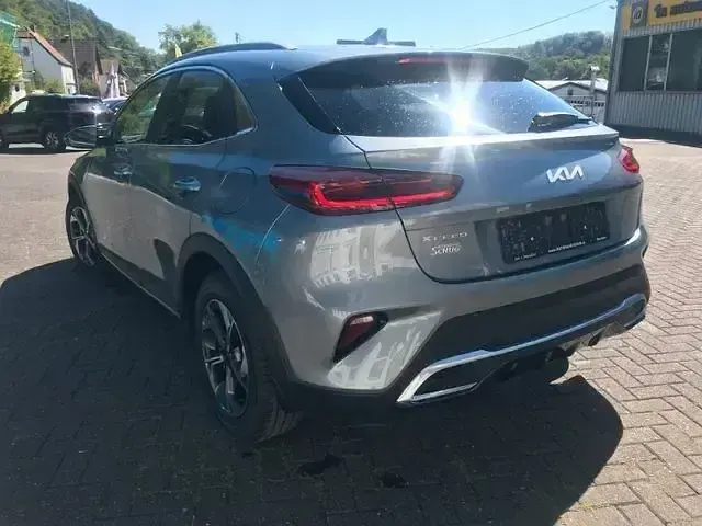 Neu Kia XCeed Exclusive 116 PS (85 kW) 2026 Silber SUV