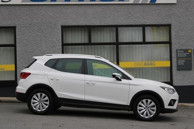 Weiß Gebraucht 2020 Seat Arona XCELLENCE SUV | 12.479 € (Superpreis) - Bild 1/4