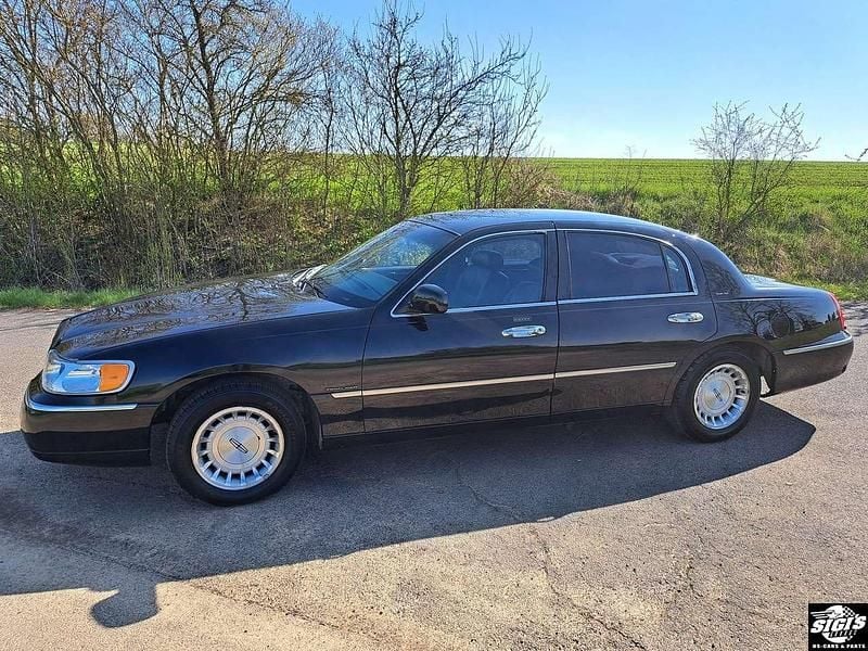Gebraucht Lincoln Town Car 205 PS (150 kW) 1999 Schwarz Limousine