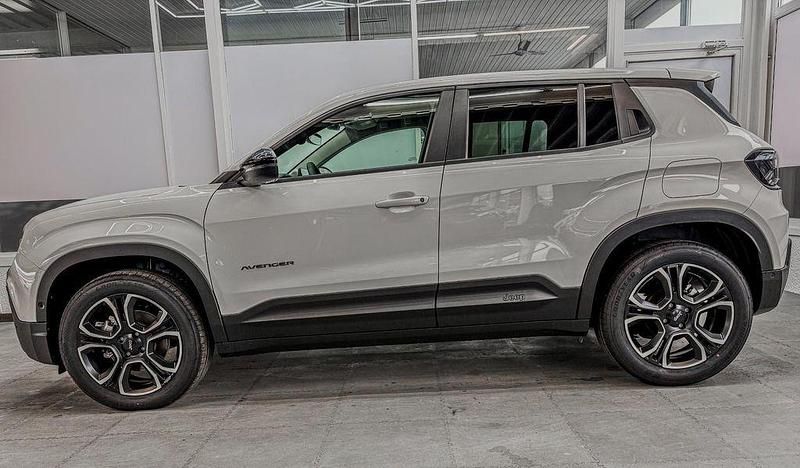 Neu Jeep Avenger Summit 101 PS (74 kW) 2025 Gelb vitalic 554 SUV