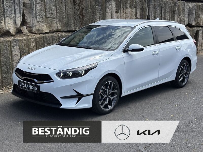 Carraraweiss Neu 2025 Kia Ceed Sportswagon 4 Kombi | 27.990 € (Guter Preis) - Bild 1/4