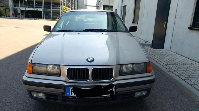 Beige Gebraucht 1996 BMW 316 Compact Kleinwagen | 2.100 € (Superpreis) - Bild 1/1