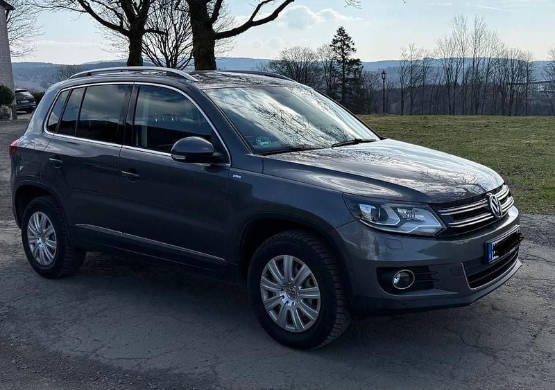 Gebraucht VW Tiguan Cup 140 PS (102 kW) 2014 Grau SUV