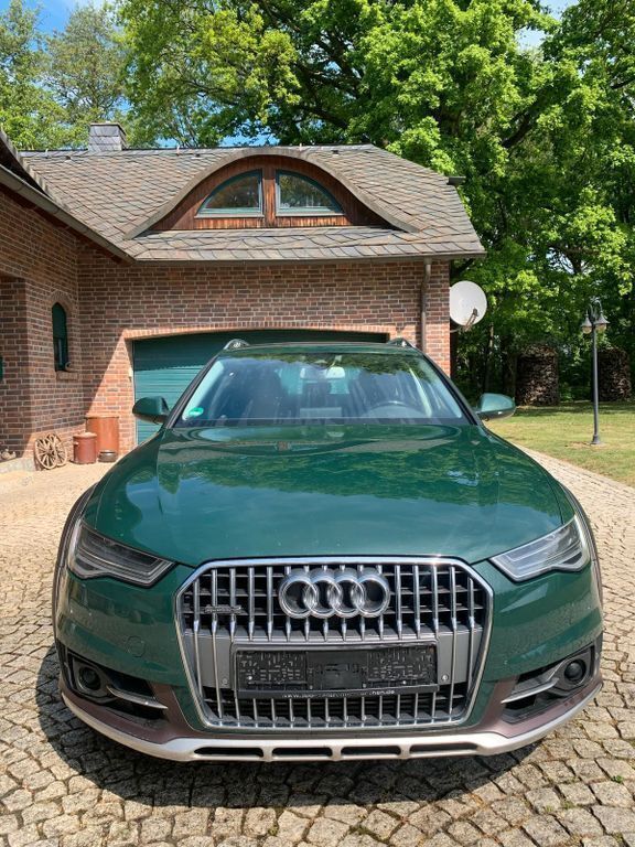 Grün Gebraucht 2015 Audi A6 Allroad Ambiente Kombi | 13.999 € (Fairer Preis) - Bild 1/4