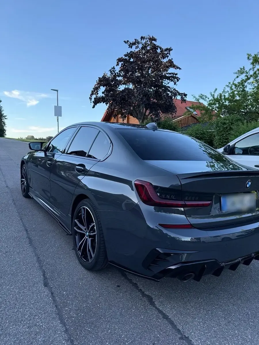 Gebraucht BMW 330e M Performance 294 PS (216 kW) 2019 Grau Limousine
