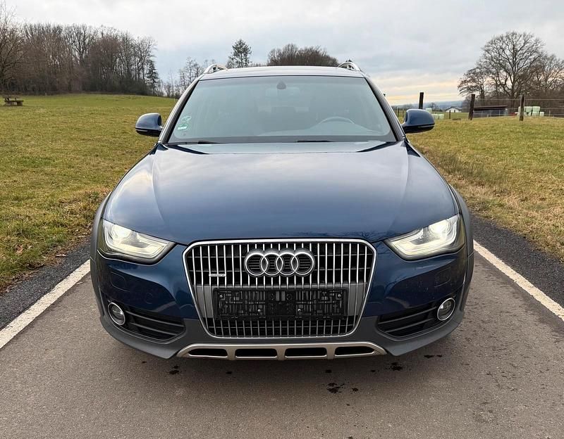 Gebraucht Audi A4 Allroad S-Line 220 PS (161 kW) 2015 Blau Kombi