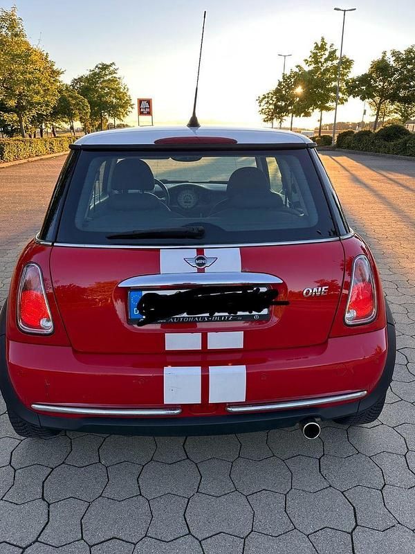 Gebraucht Mini ONE 90 PS (66 kW) 2006 Rot Kleinwagen