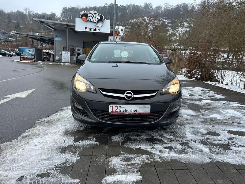 Gebraucht Opel Astra Active 140 PS (102 kW) 2013 Grau Limousine
