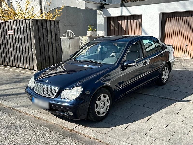 Gebraucht Mercedes C200 2003 Blau Limousine