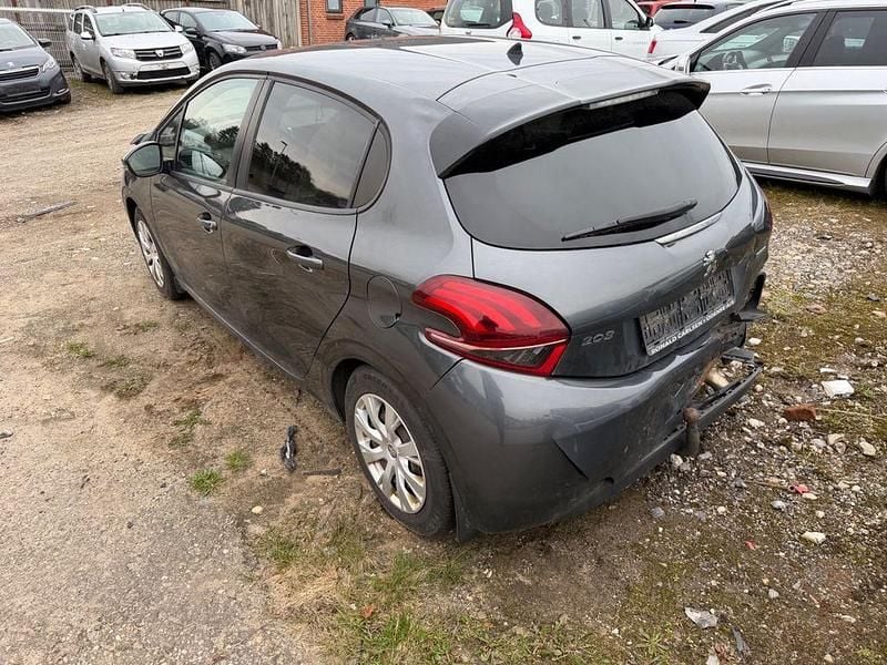 Second-hand Peugeot 208 Active 99 CP (72 kW) 2015 Gri Hatchback