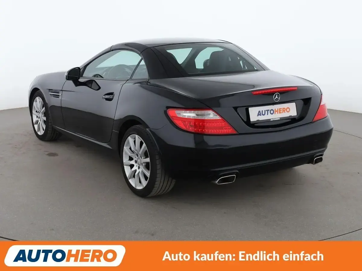 Gebraucht Mercedes SLK250 204 PS (150 kW) 2015 Schwarz Cabrio
