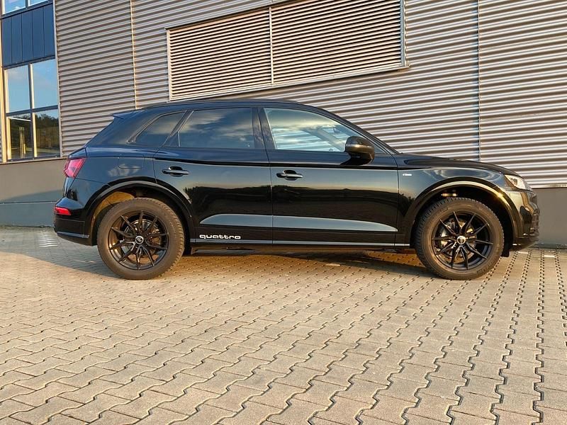 Gebraucht Audi Q5 S-Line 190 PS (139 kW) 2018 Schwarz SUV