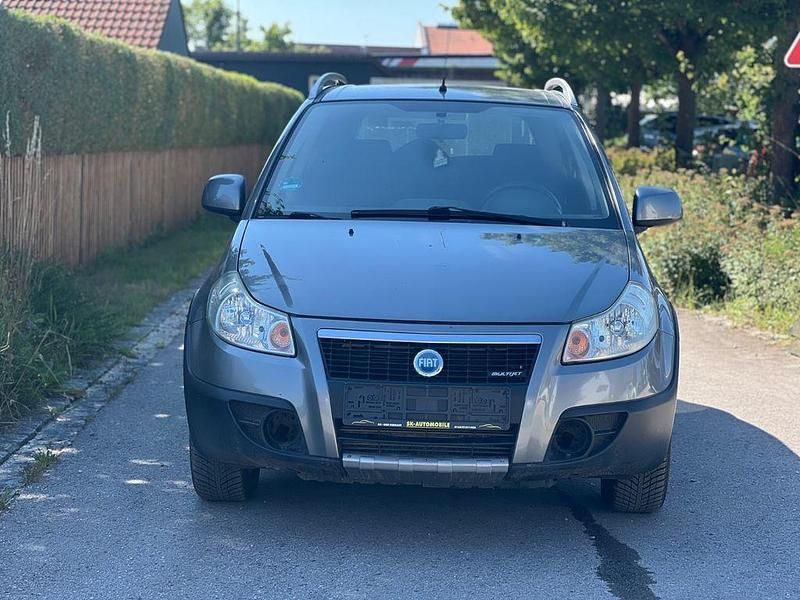 Grau Gebraucht 2007 Fiat Sedici SUV | 4.990 € - Bild 1/4