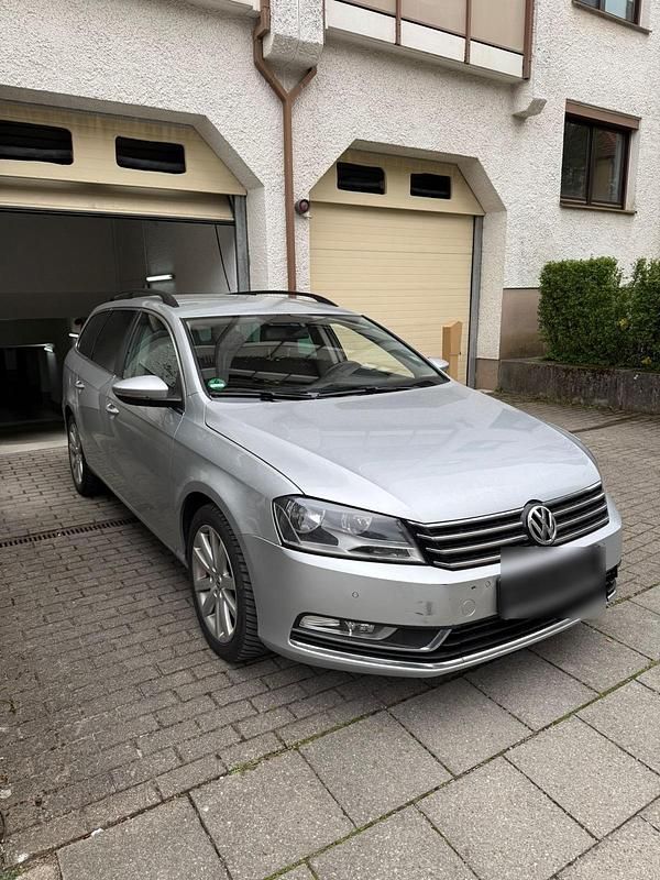 Gebraucht VW Passat 140 PS (102 kW) 2014 Silber Kombi