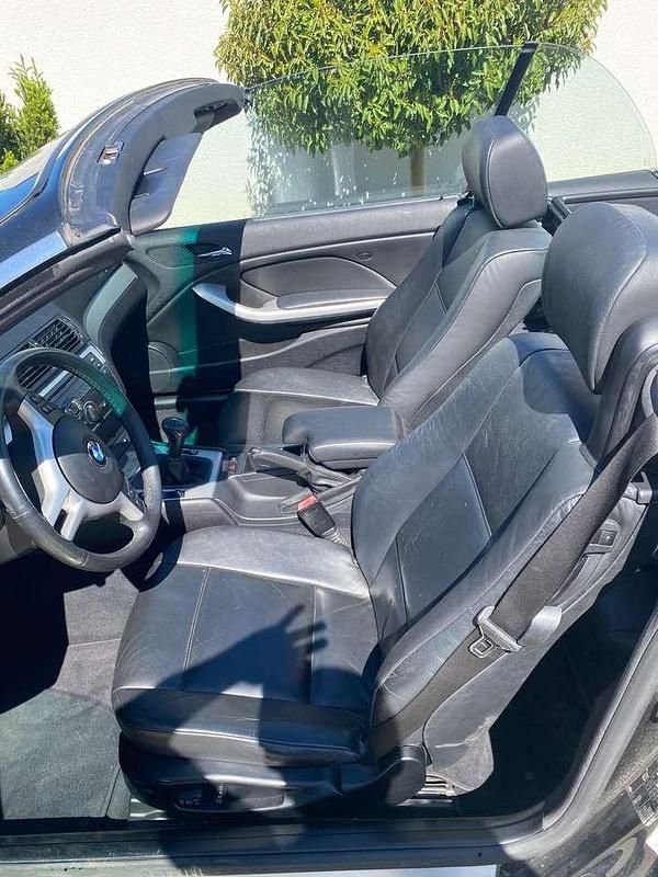 Gebraucht BMW 320 Cabriolet 170 PS (125 kW) 2004 Schwarz Cabrio