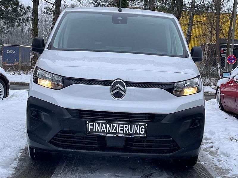 Gebraucht Citroën Berlingo 102 PS (75 kW) 2024 Weiß Van / Kleinbus