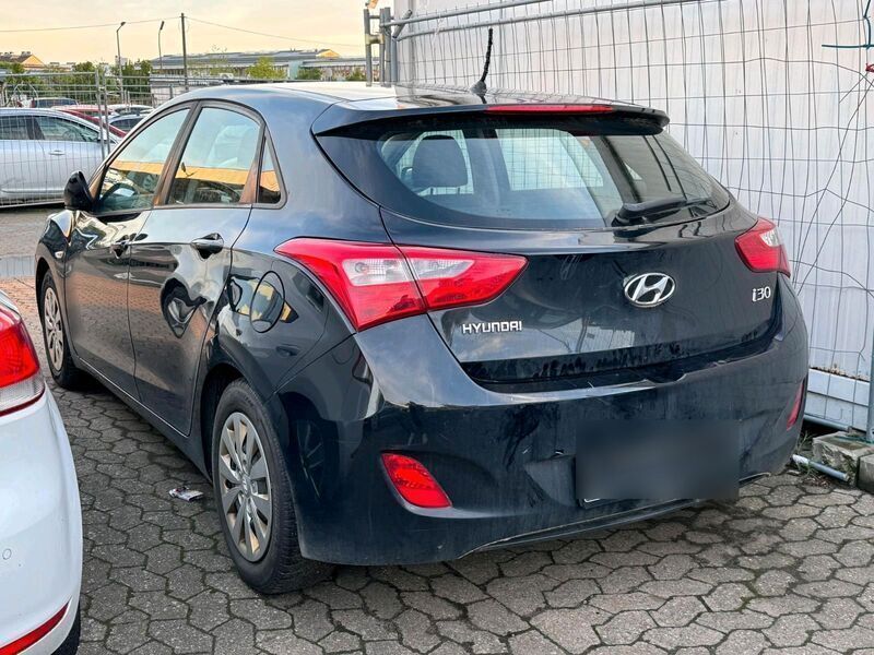 Gebraucht 2016 Hyundai i30 1.6 Diesel 110 PS (4.200 €) | 90439 Nürnberg ...