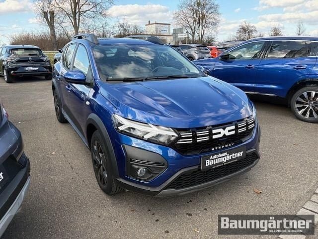 Gebraucht Dacia Sandero Expression 91 PS (66 kW) 2025 Blau Kleinwagen