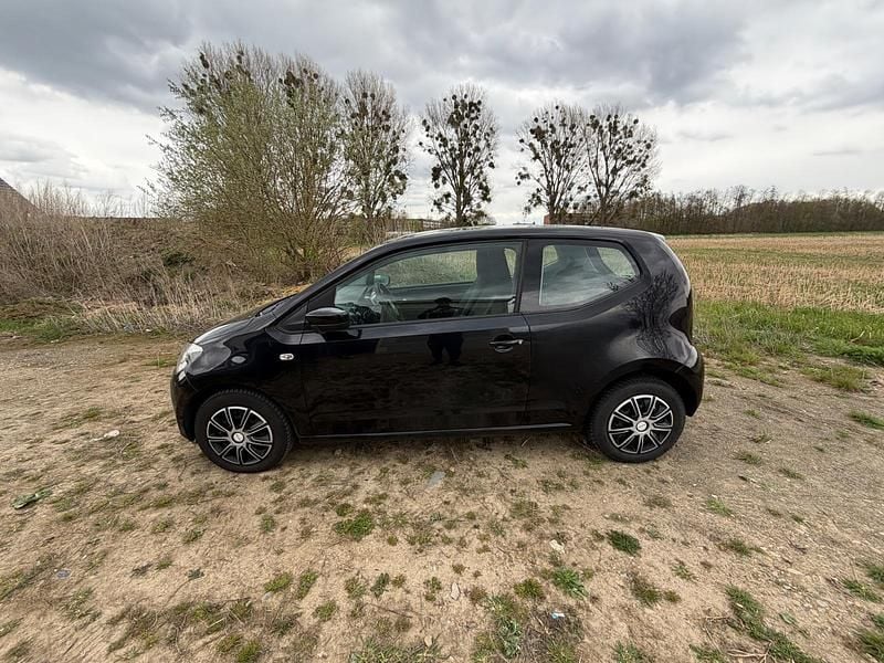 Second-hand VW up! 60 CP (44 kW) 2013 Negru Hatchback