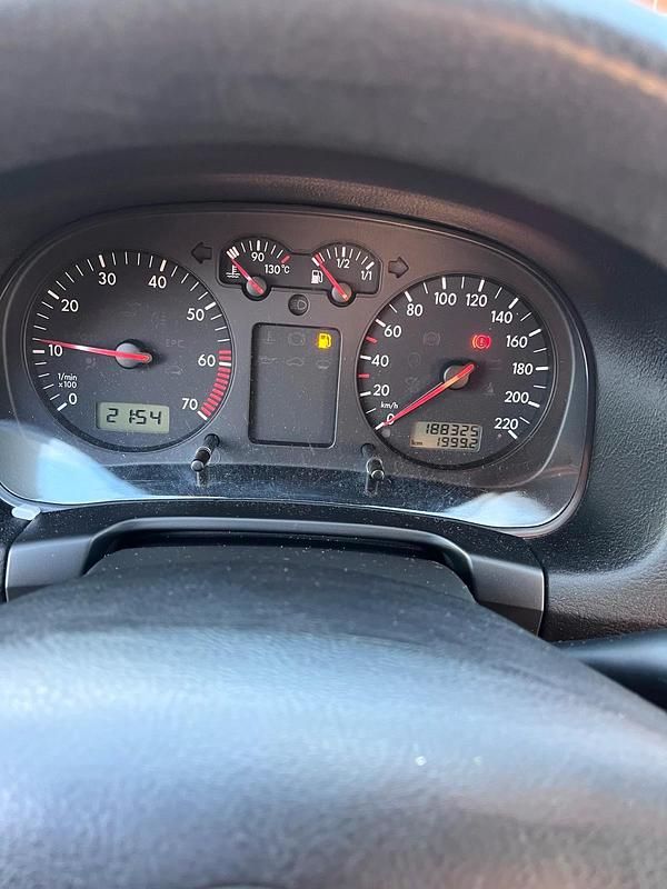 Gebraucht 2000 VW Golf IV Coupé | 1.700 € (Fairer Preis) - Bild 1/4