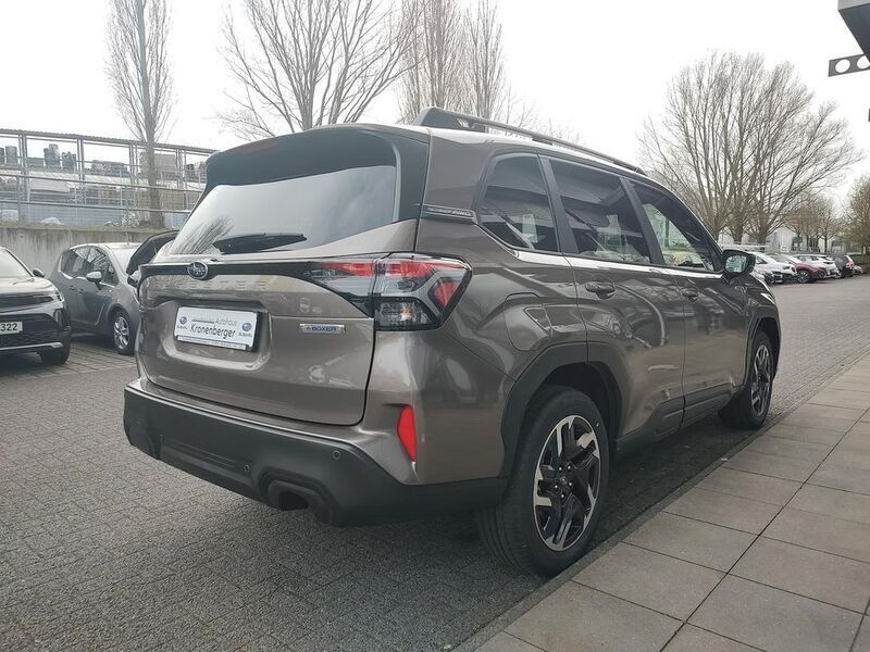 Neu Subaru Forester Exclusive+ 136 PS (100 kW) 2025 Brilliant bronze (m) SUV
