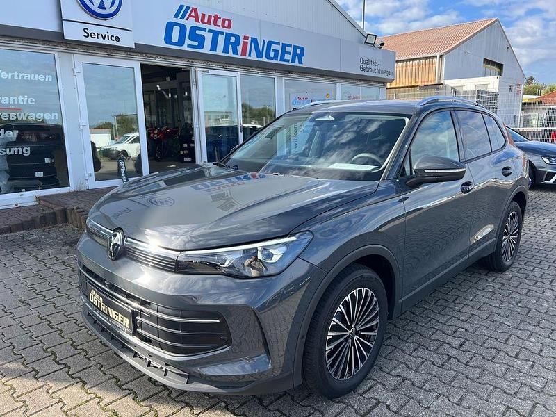 Grau Neu 2025 VW Tiguan Life SUV | 44.990 € (Fairer Preis) - Bild 1/4
