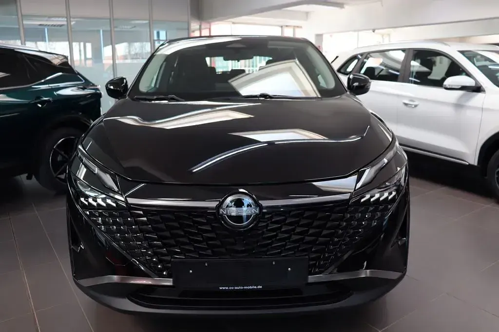 Gebraucht Nissan Qashqai 140 PS (102 kW) 2024 Schwarz SUV